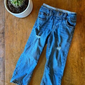 Levi's Distressed Pull-On Jeans